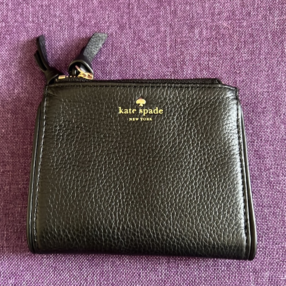 Kate Spade ♠️ Leather Wallet
